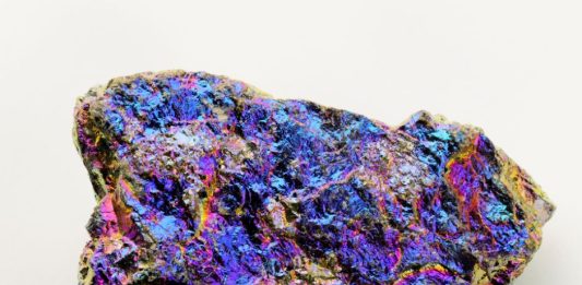 what-gives-minerals-color
